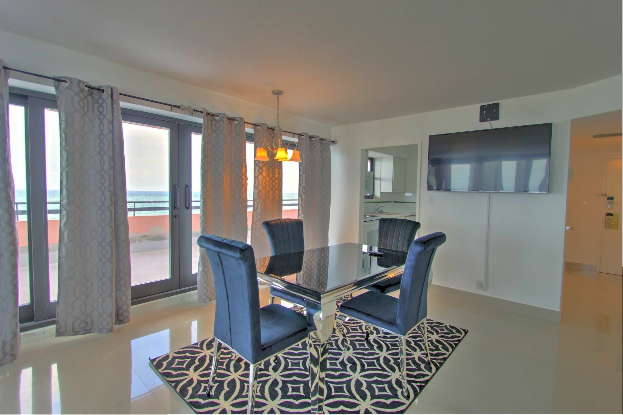 Private Apartments By Vacations On Miami Beach Eksteriør billede